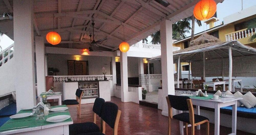 Ocean View Goan Beach House Calangute Exterior photo
