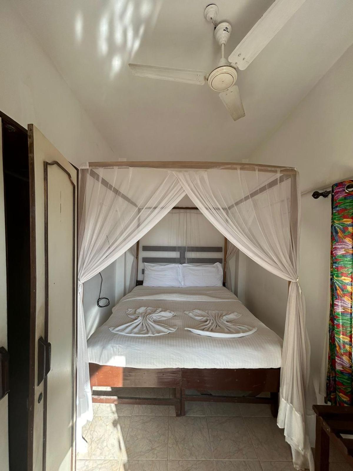 Ocean View Goan Beach House Calangute Exterior photo