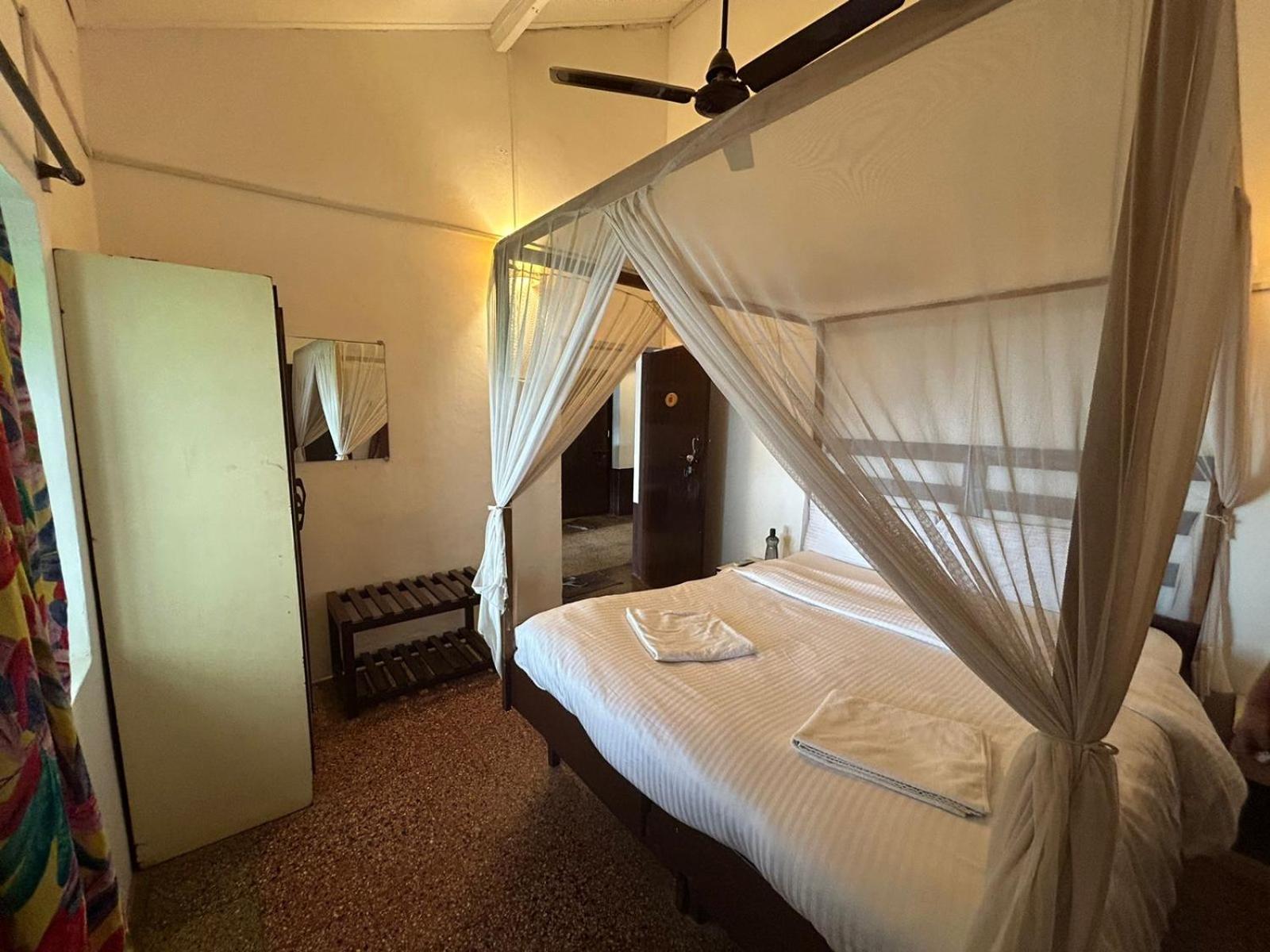 Ocean View Goan Beach House Calangute Exterior photo