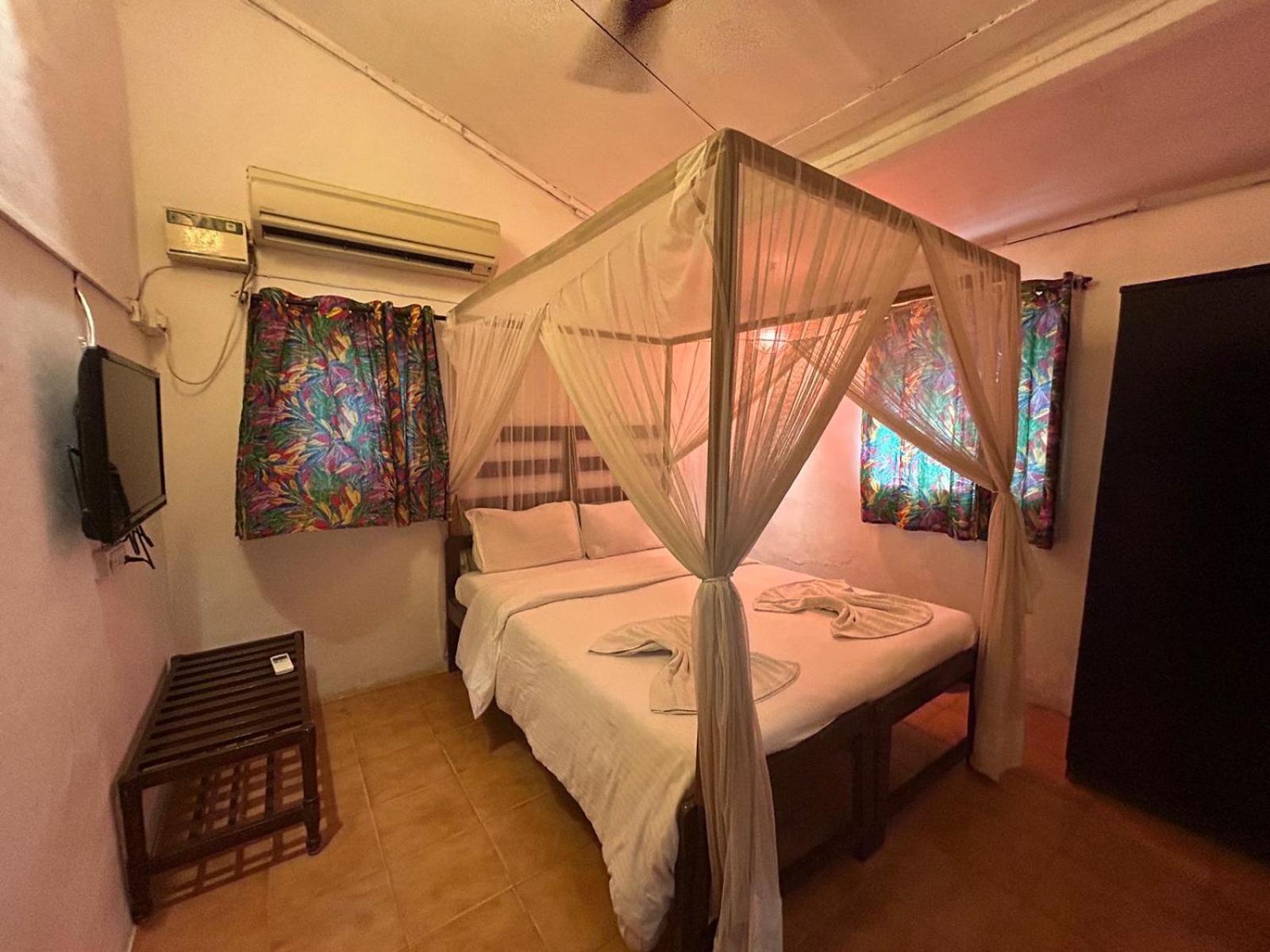 Ocean View Goan Beach House Calangute Exterior photo