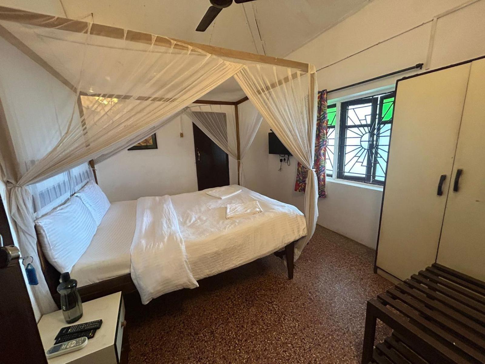 Ocean View Goan Beach House Calangute Exterior photo